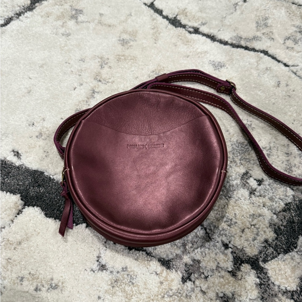 Portland leather goods large circle crossbody